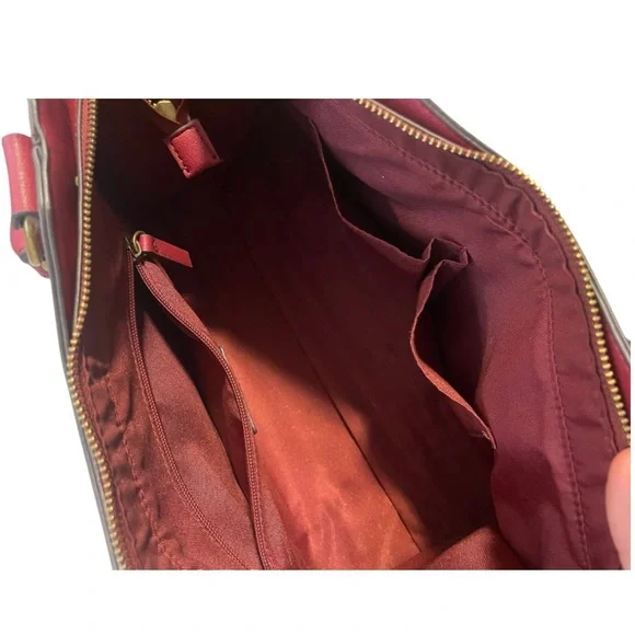 FRYE AND CO Red Satchel with Structured Design and Versatile Straps - Picture 5 of 10